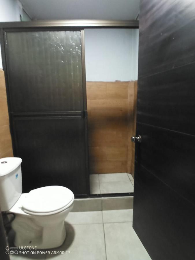 אלאג'ואלה Hogar Tico-Estadounidense Cerca De Aeropuerto מראה חיצוני תמונה